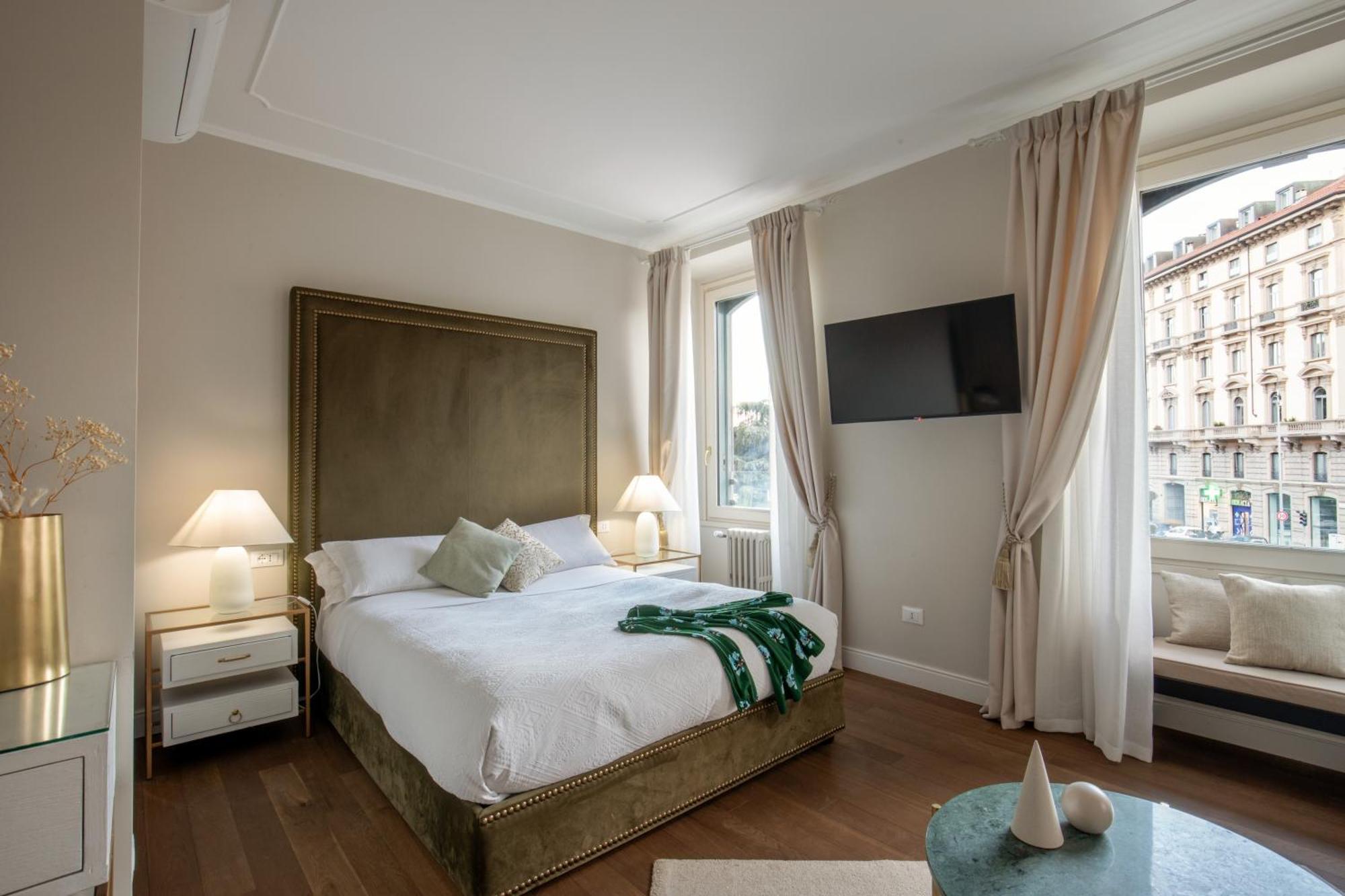 Daplace - Corso Monforte Suites Milan Bagian luar foto